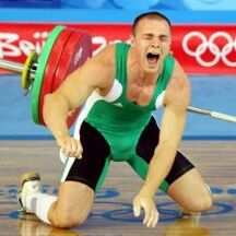 Nagy terhelések és sérülések, mint az osteochondrosis okai